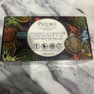 Prédiré Vitamin C & E Booster Hand Soap - Multicolor